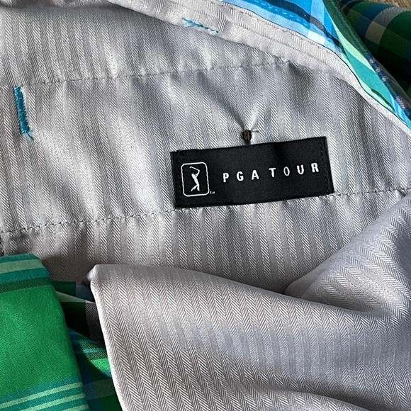 PGA Tour men golf plaid shorts - Picture 8 of 9